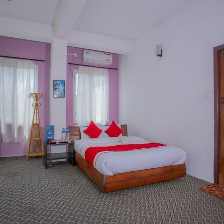 Oyo 135 Lost Garden Apartment And Guest House Kathmandu Luaran gambar