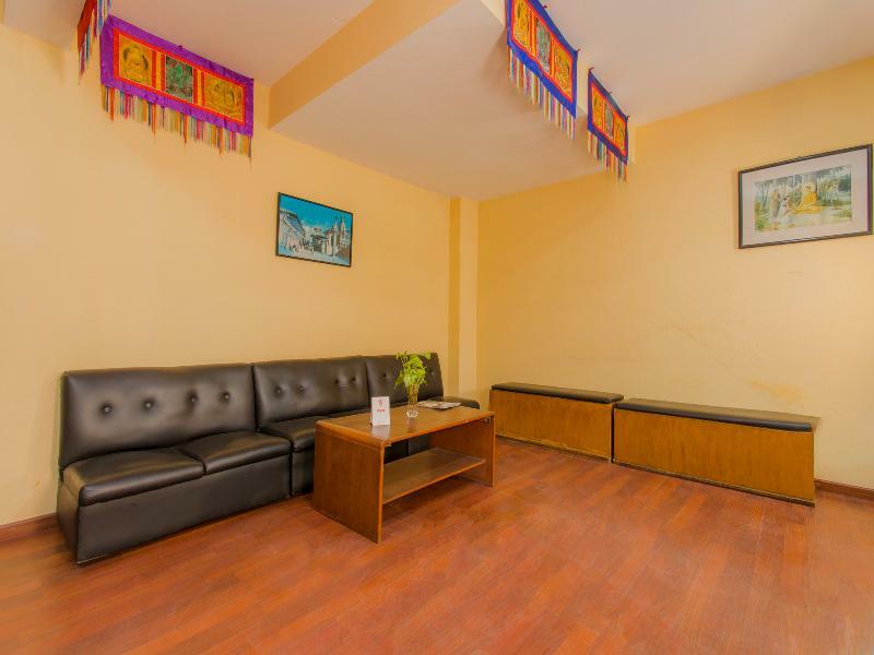 Oyo 135 Lost Garden Apartment And Guest House Kathmandu Luaran gambar