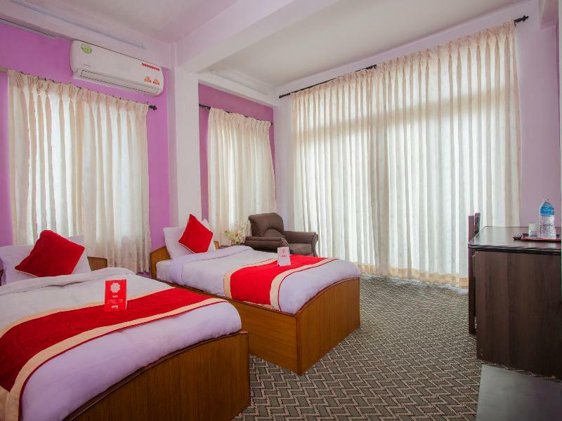 Oyo 135 Lost Garden Apartment And Guest House Kathmandu Luaran gambar